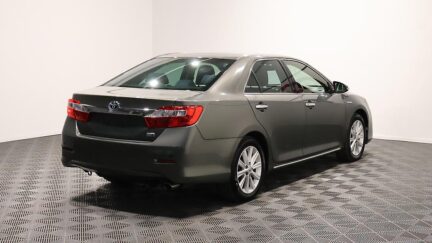 2012 Toyota Camry Hybrid G Package with Cruise Control image 340337