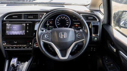 2015 Honda Shuttle Hybrid Z image 337237
