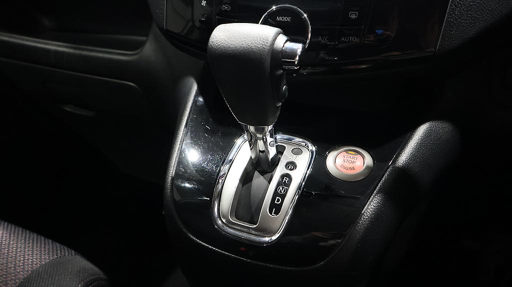 2013 Nissan Serena Hybrid Highway Star S image 337625