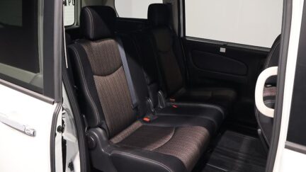 2015 Nissan Serena Hybrid Highway Star S image 340298