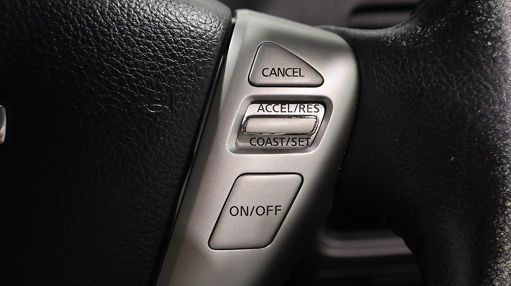 2013 Nissan Serena Hybrid Highway Star S V Selection image 339794