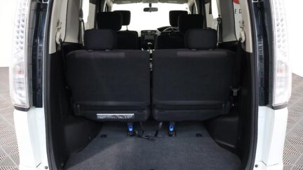 2013 Nissan Serena Hybrid Highway Star S Aero image 336645