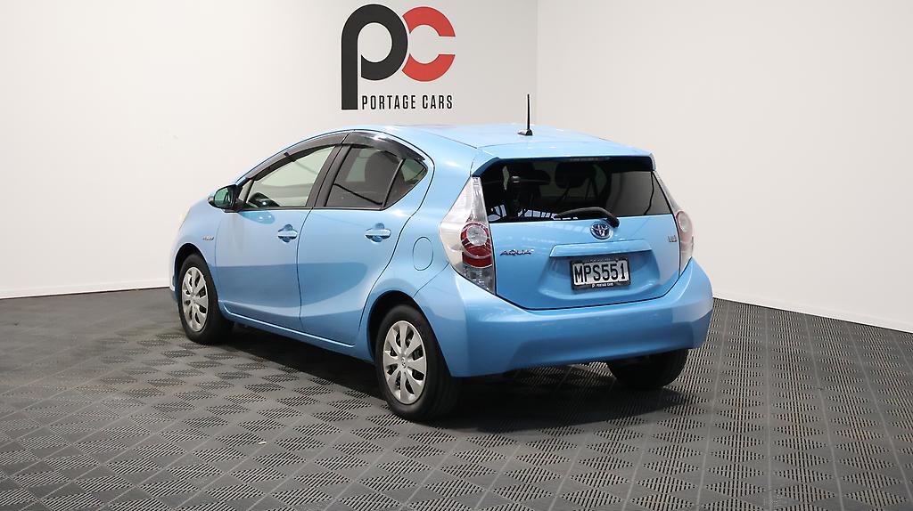 2012 Toyota Aqua Push Button Start image 338315