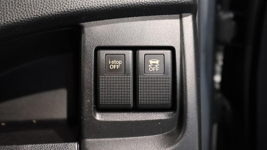 2011 Mazda Premacy 20S 7 Seats People Mover image 336700
