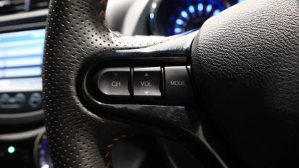 2012 Honda Fit Shuttle Hybrid Smart Selection image 338553