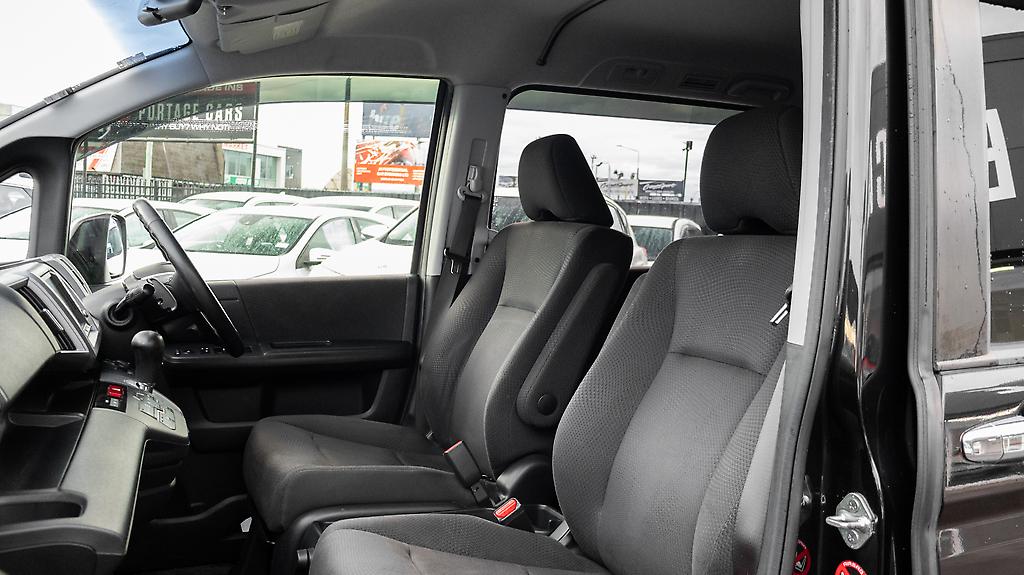 2012 Honda Step Wagon Spada Z Inter Navi Selection 8 Seater image 336860