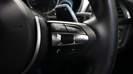 2013 Bmw 320i Touring M Sports image 339840