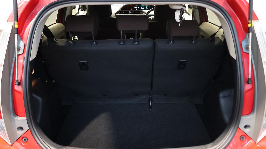 2012 Toyota Aqua G Model image 337141