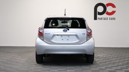2013 Toyota Aqua S Model image 338626