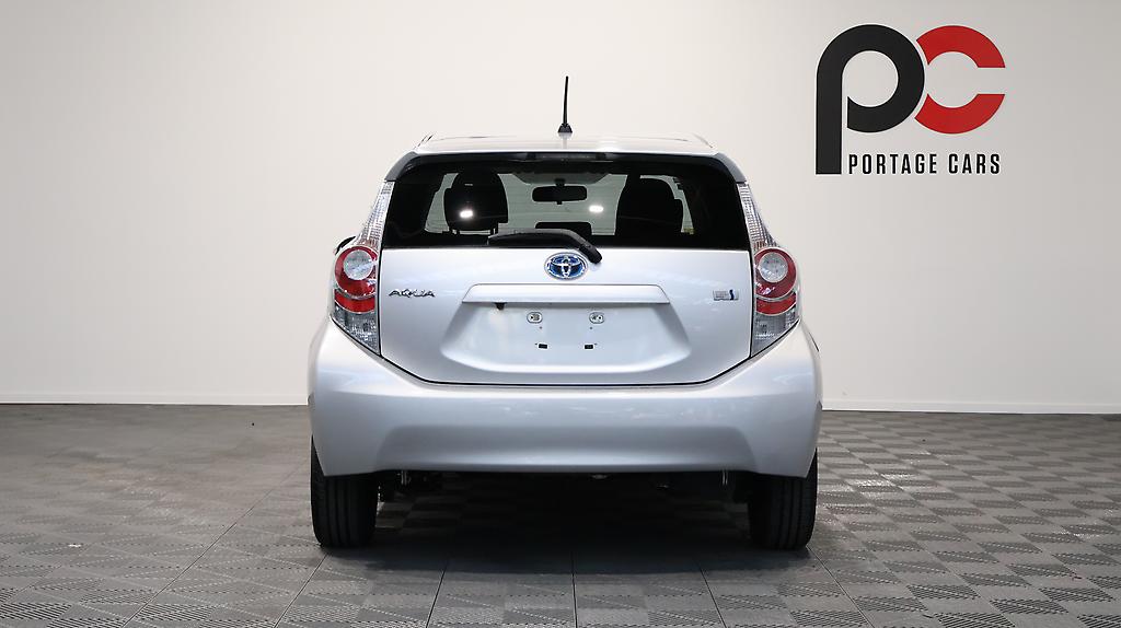 2013 Toyota Aqua S Model image 338626