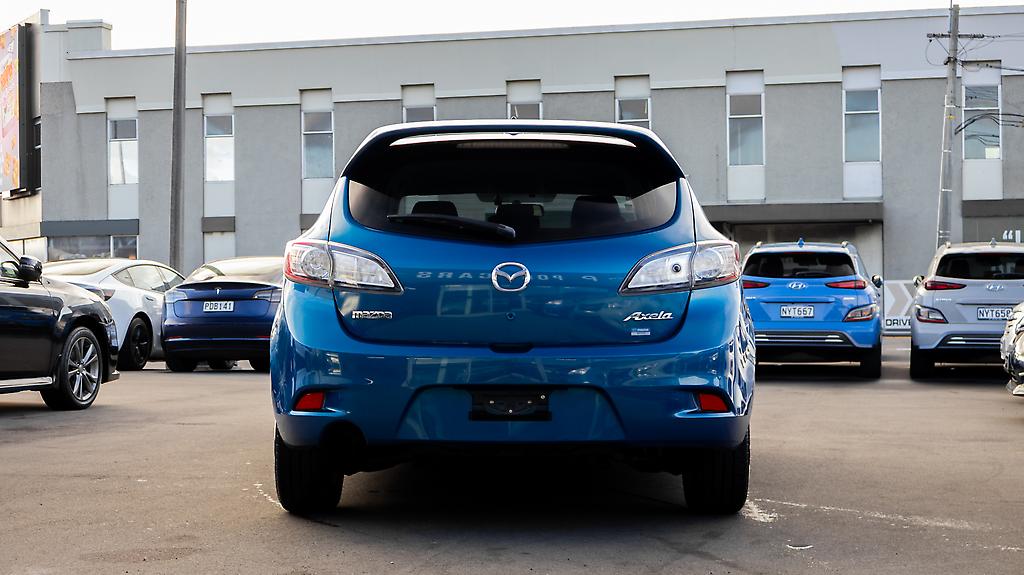 2013 Mazda Axela Sports 15S Sport Edition image 336580