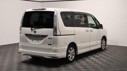 2013 Nissan Serena Hybrid Highway Star S V Selection image 339782
