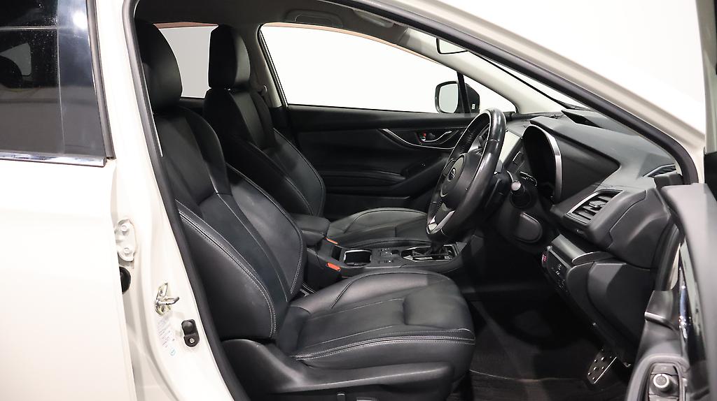 2017 Subaru Impreza Sport 2.0i-S Black Leather Selection image 337488