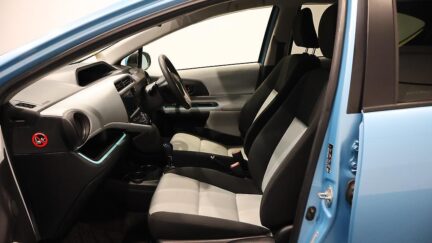2012 Toyota Aqua Push Button Start image 338319