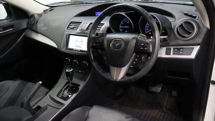 2013 Mazda Axela Sports 20S Skyactiv Advanced Style image 338954