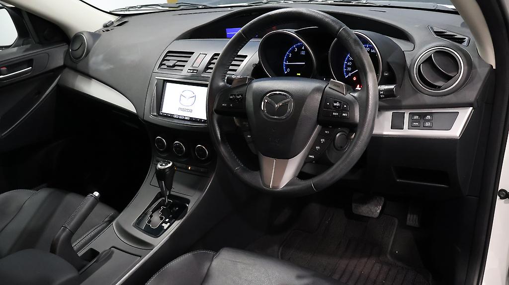 2013 Mazda Axela Sports 20S Skyactiv Advanced Style image 338954
