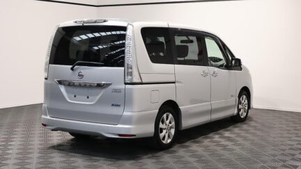 2013 Nissan Serena Highway Star S-Hybrid V Selection image 337504