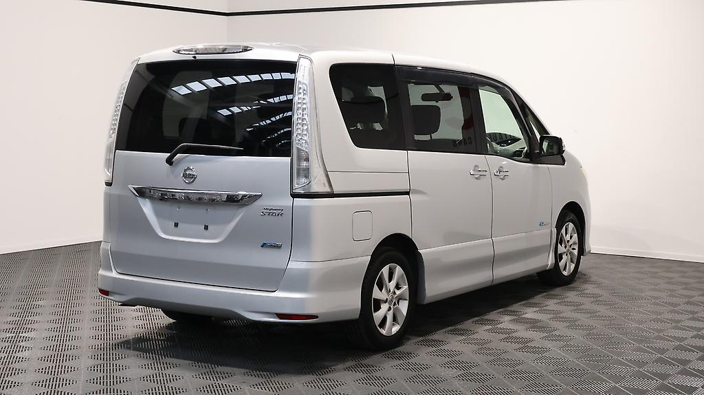 2013 Nissan Serena Highway Star S-Hybrid V Selection image 337504
