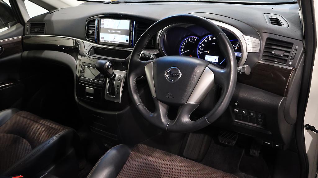 2013 Nissan Elgrand 250 Highway Star image 337423