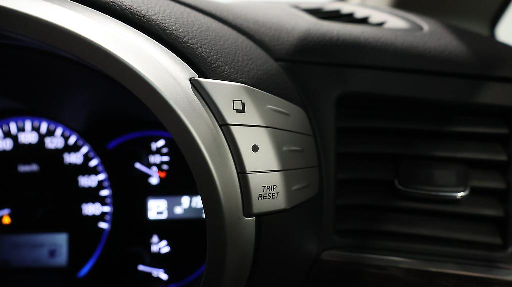 2013 Nissan Elgrand 250 Highway Star Urban Chrome image 336230
