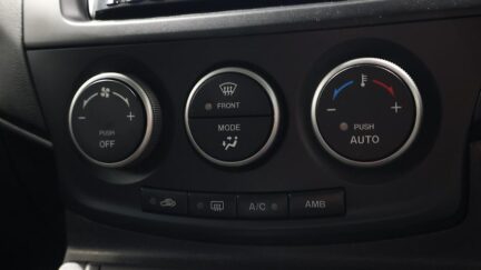 2011 Mazda Premacy 20S 7 Seats People Mover image 336698