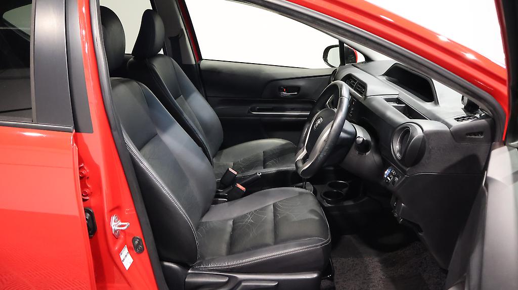 2013 Toyota Aqua G Soft Leather Selection image 339768