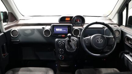 2014 Toyota Spade F Jack – Push Start with Reverse Camera image 339398