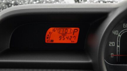 2013 Toyota Spade F Model – Push Button Start image 336888