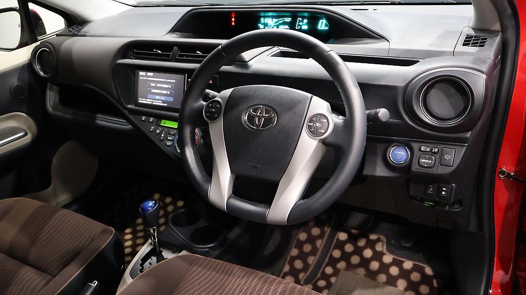 2013 Toyota Aqua image 338180