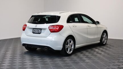 2014 Mercedes-benz A 180 Leather, Electric, Heated Seats image 337118