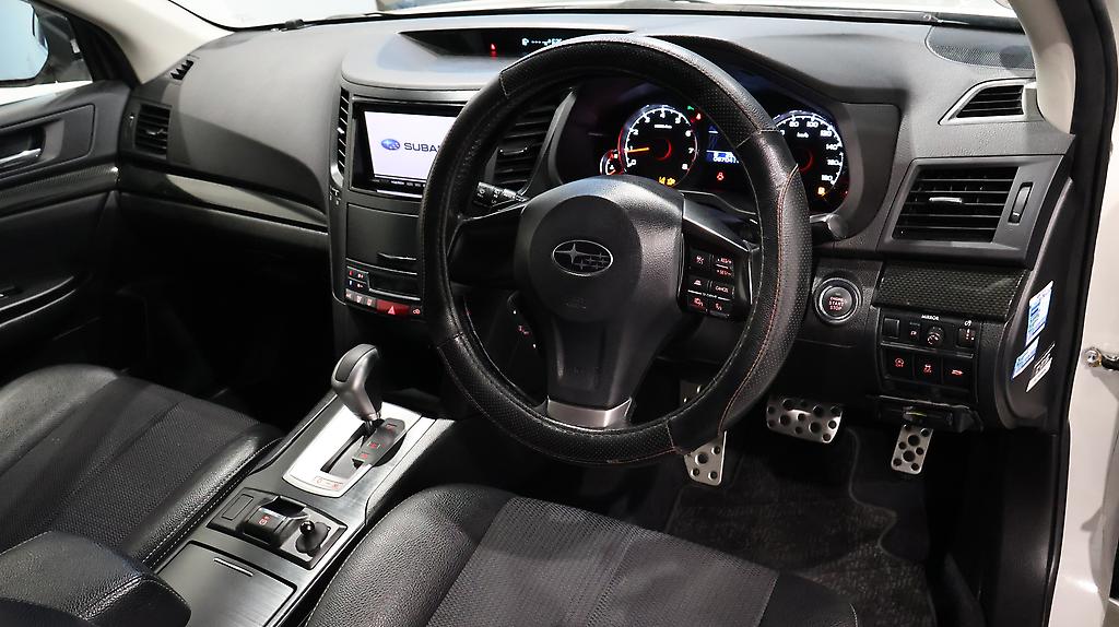 2013 Subaru Legacy Touring Wagon 2.5i B Sport Eyesight G Package AWD image 340570
