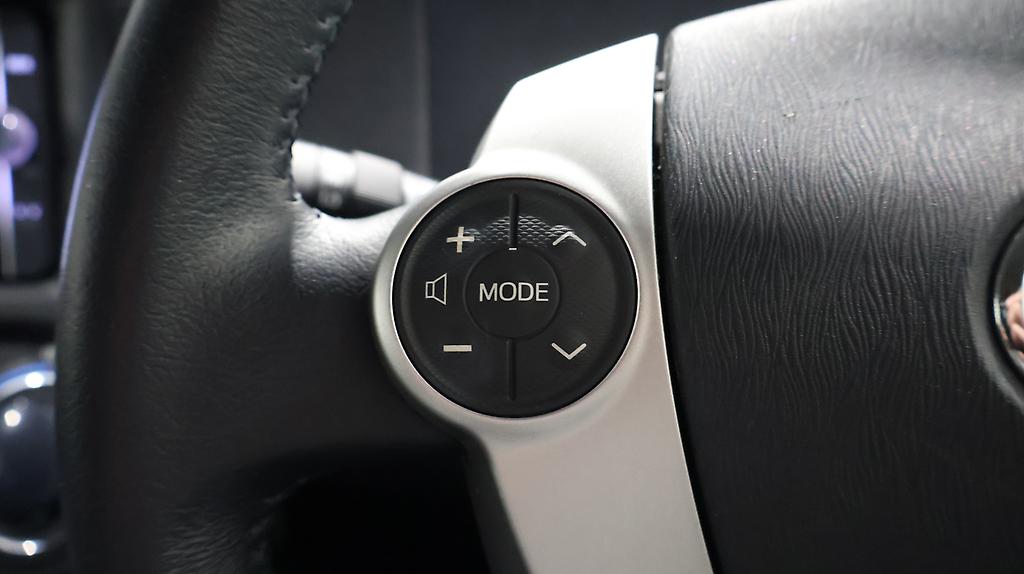 2013 Toyota Aqua Hybrid G Black Soft Leather Selection image 339882