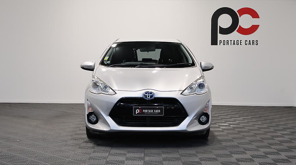 2015 Toyota Aqua G Black Leather Selection image 339276