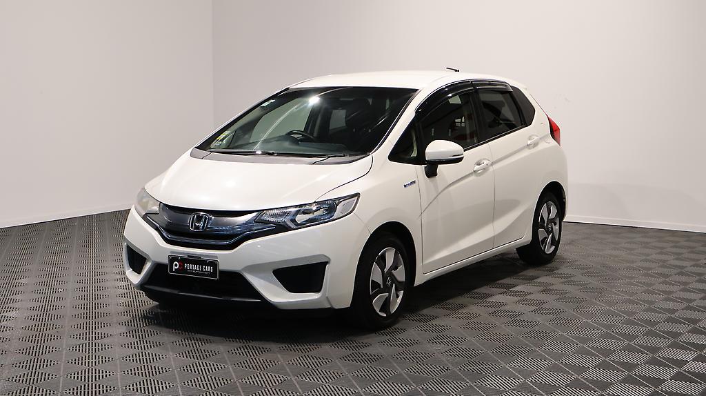 2014 Honda Fit Hybrid F Package image 338602