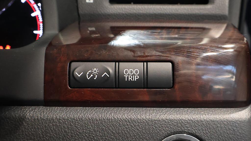 2012 Toyota Vellfire 2.4Z image 340488