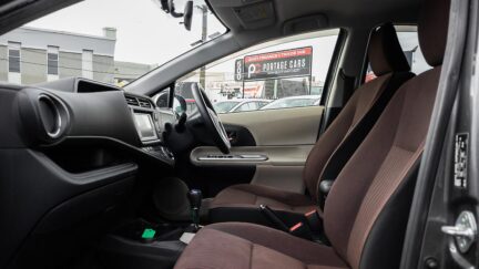 2012 Toyota Aqua G Hybrid image 336913
