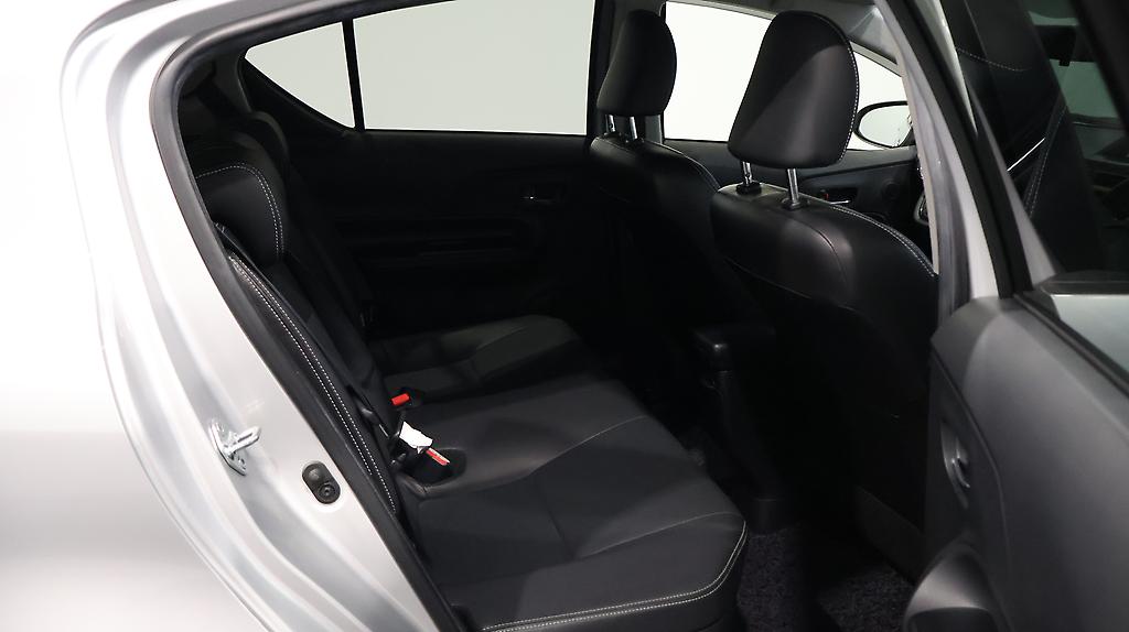 2015 Toyota Aqua G Black Leather Selection image 339284