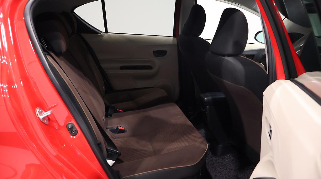 2012 Toyota Aqua G Model image 337144