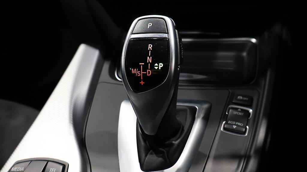 2013 Bmw 320i Touring M Sports image 339835