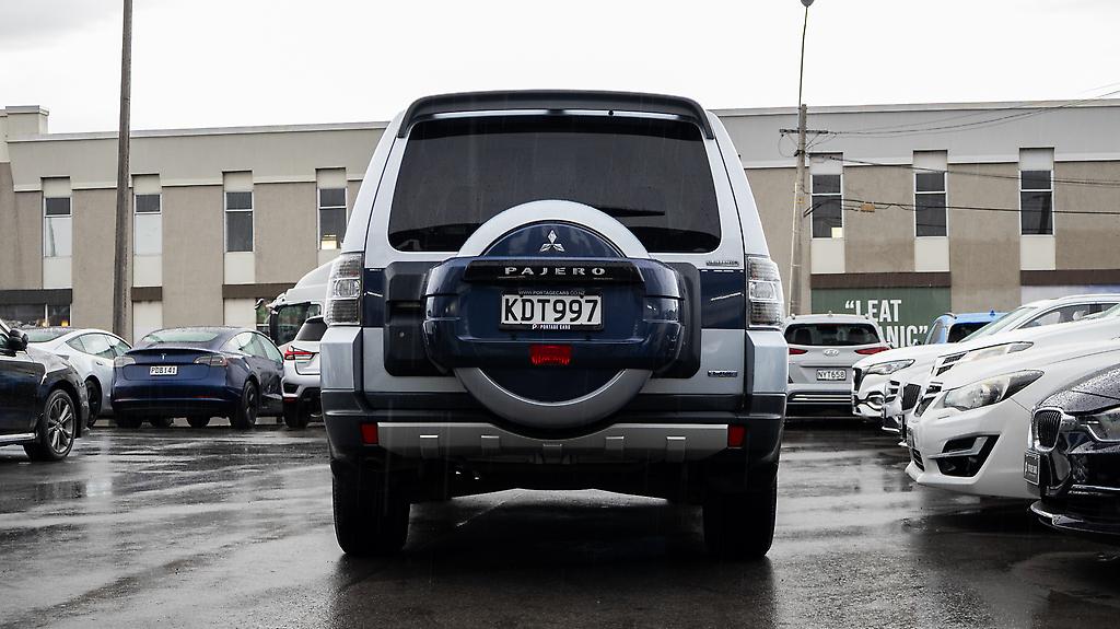 2007 Mitsubishi Pajero SUPER EXCEED 4WD 7 Seater image 336920