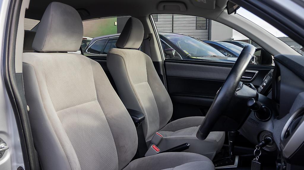 2013 Toyota Corolla AXIO Fielder Sedan Version image 340438