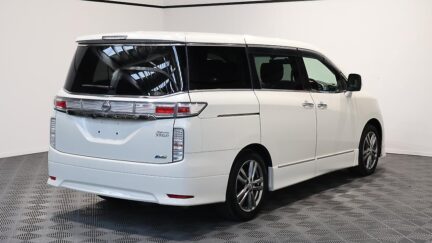 2013 Nissan Elgrand 250 Highway Star Urban Chrome image 336213