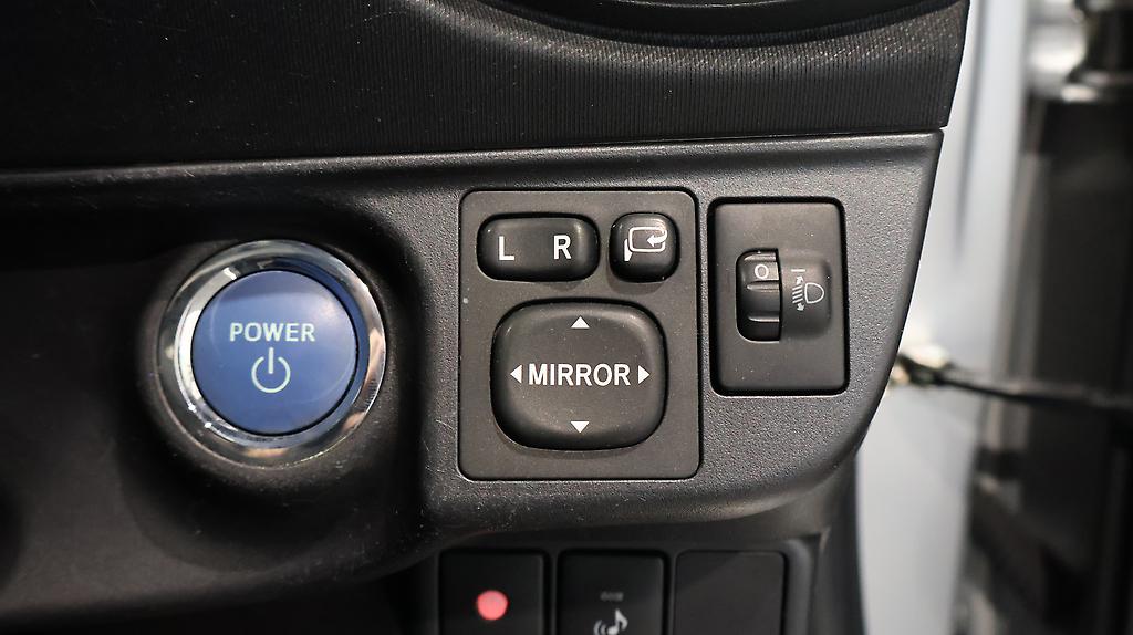2013 Toyota Aqua S Model image 338639