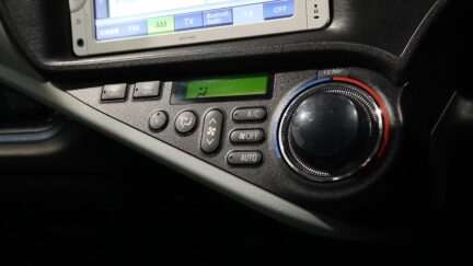 2013 Toyota Aqua S Model image 338636
