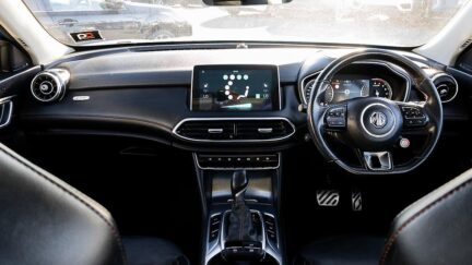2022 Mg Hs 2.0PT/4WD/6AT Essence NZ New image 337269