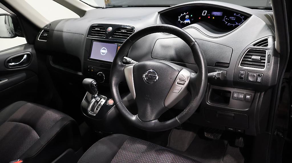 2013 Nissan Serena Hybrid Highway Star image 339533