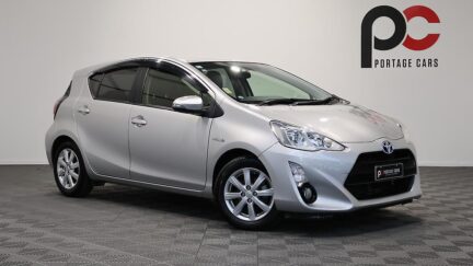 2015 Toyota Aqua G Black Leather Selection image 339275
