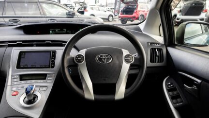 2012 Toyota Prius S Model / Push Start / Hybrid image 339174
