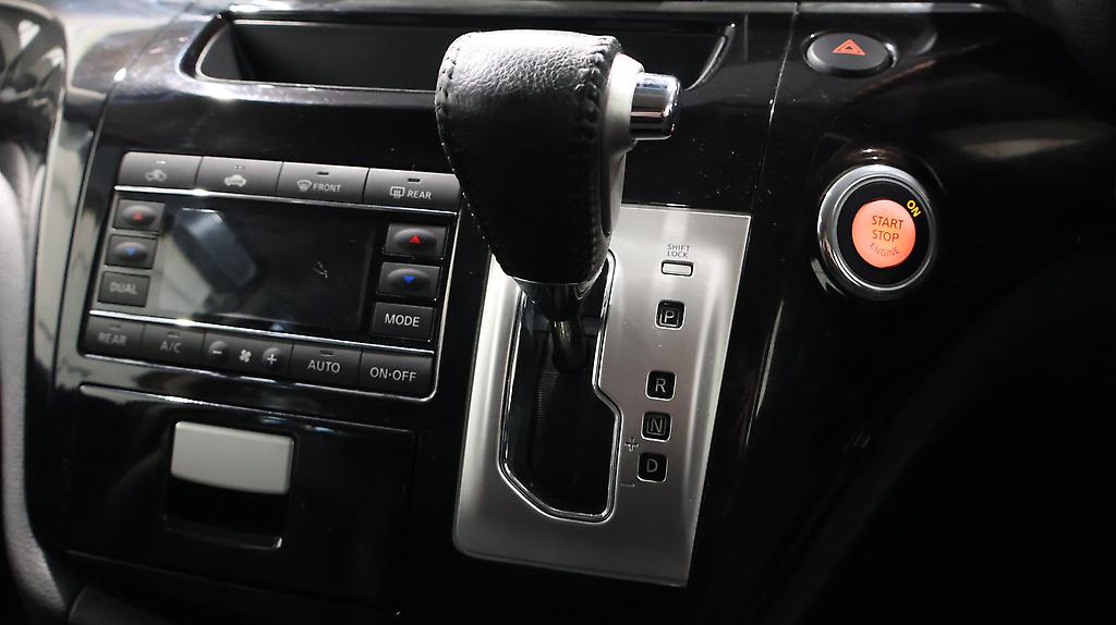 2013 Nissan Elgrand 250 Highway Star Urban Chrome image 336226