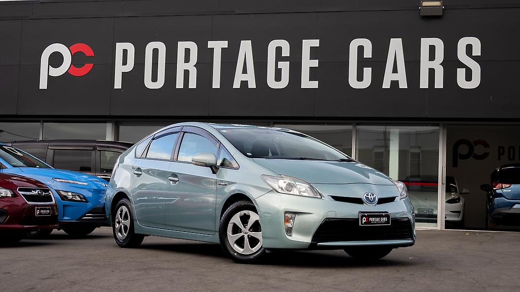 2012 Toyota Prius S Model / Push Start / Hybrid image 339162